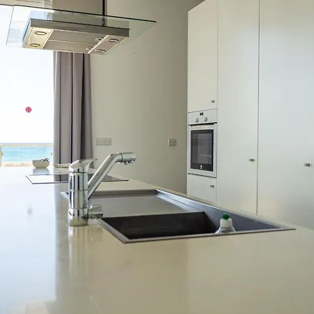 Ocean Breeze Club-villa Sol * Kato Yialia